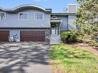 6683 Falstaff Rd, Woodbury, MN 55125