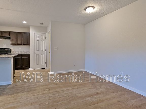 3rd image of 765 E 59th St