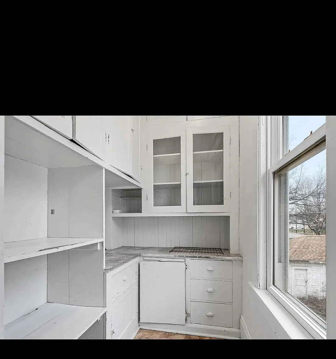 3 bed, 1204 sqft, $1,730 — Photo 3