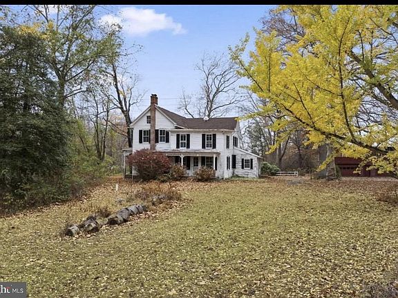 2nd image of 416 Watsons Mill Rd