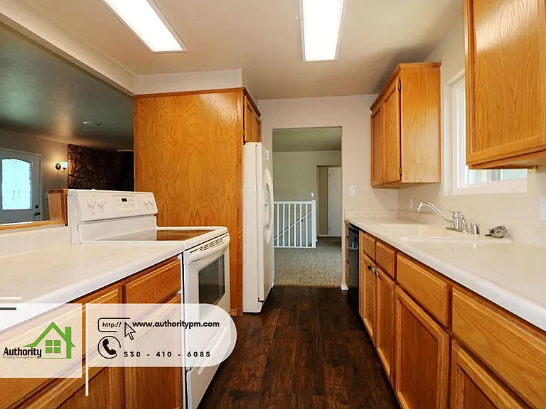 19578 Covington Mill Dr — Photo 10