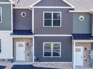 678 Zephyr Dr, Rockingham, VA 22801