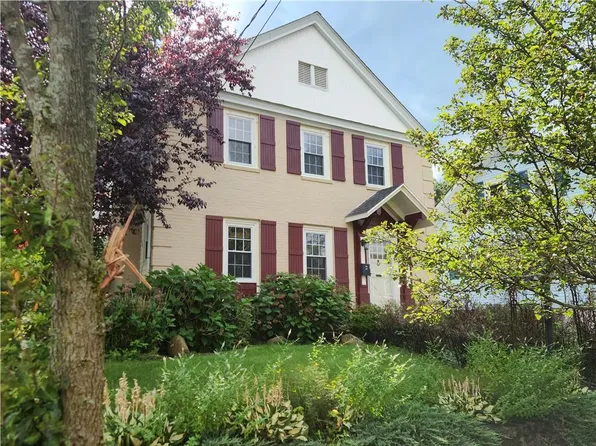 45 Marbury Ave, Pawtucket, RI 02860