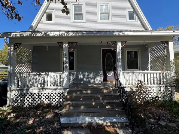 3525 Center St, Des Moines, IA 50312