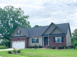 269 Glendale Cir, Sanford, NC 27332