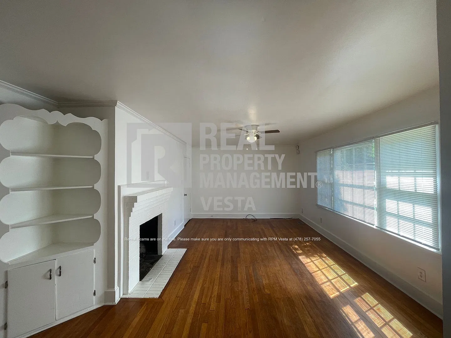 3 bed, 2.0 bath, 1300 sqft, $1,550 — Photo 2