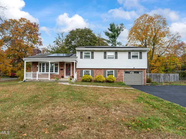 65 Berwick Road, Delmar, NY 12054
