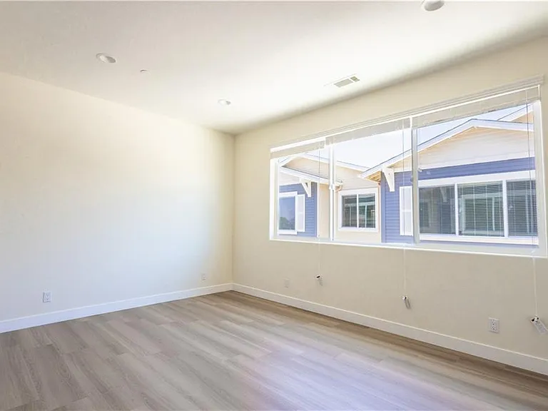 1042 San Juan St #1-2-6 — Photo 16