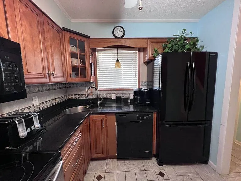 17620 Front Beach Rd #Q5 — Photo 11