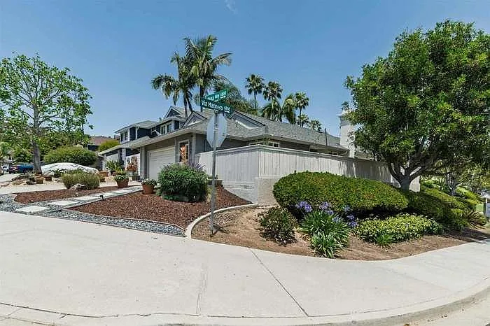 6848 Xana Way — Photo 22