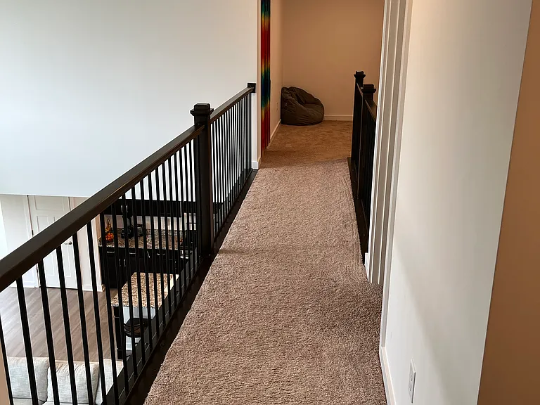 144 Hanford Ln — Photo 43