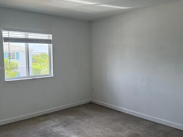 1245 NW 3rd Ln #1245 — Photo 12