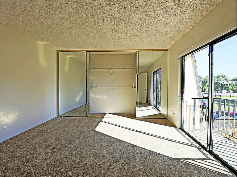 1556 Park Meadows Dr #1 — Photo 26
