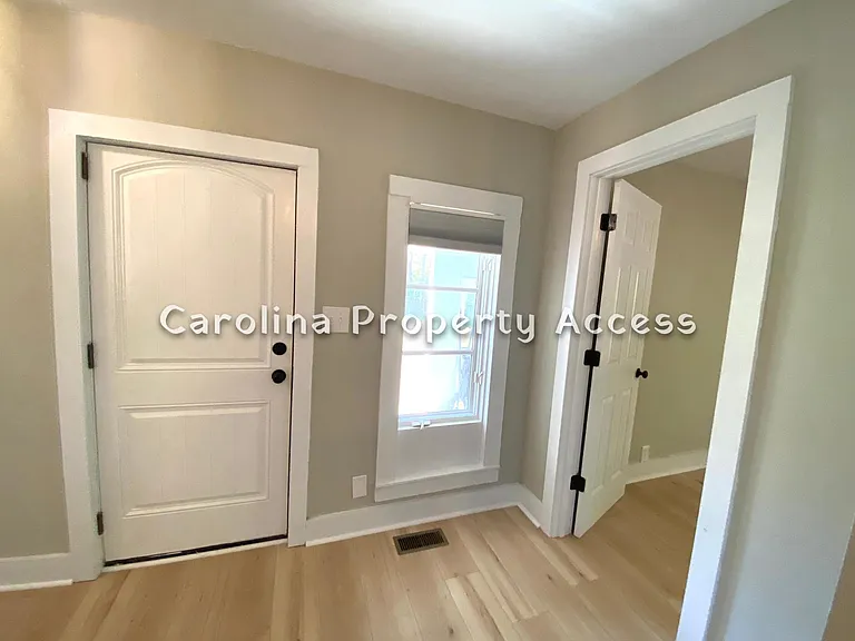 2928 Evans Rd — Photo 18