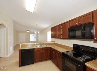 2694 Park Lake Dr, Deland, FL 32724