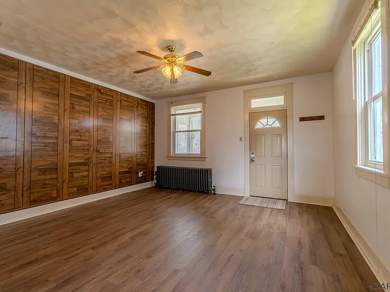 222 Strayer St — Photo 5