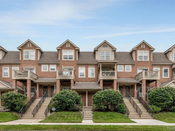 2795 Barclay Way, Ann Arbor, MI 48105