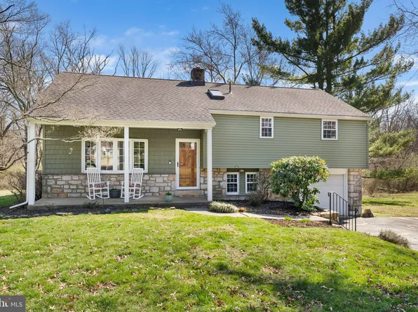 233 Lower Valley Rd, North Wales, PA 19454