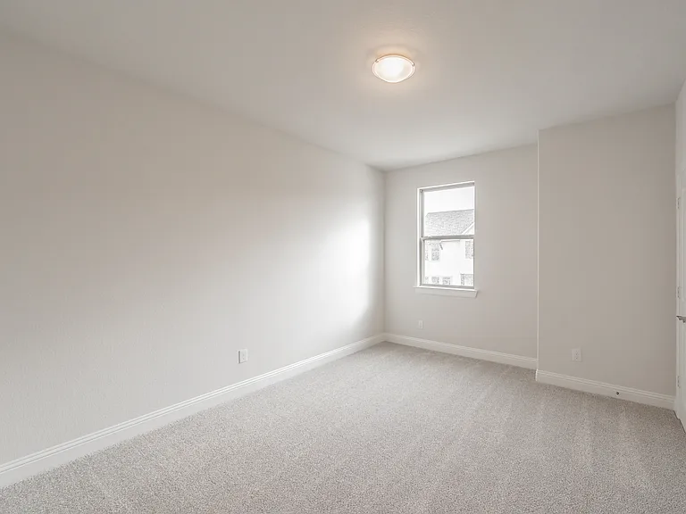 9709 Thorncrown Ln — Photo 30