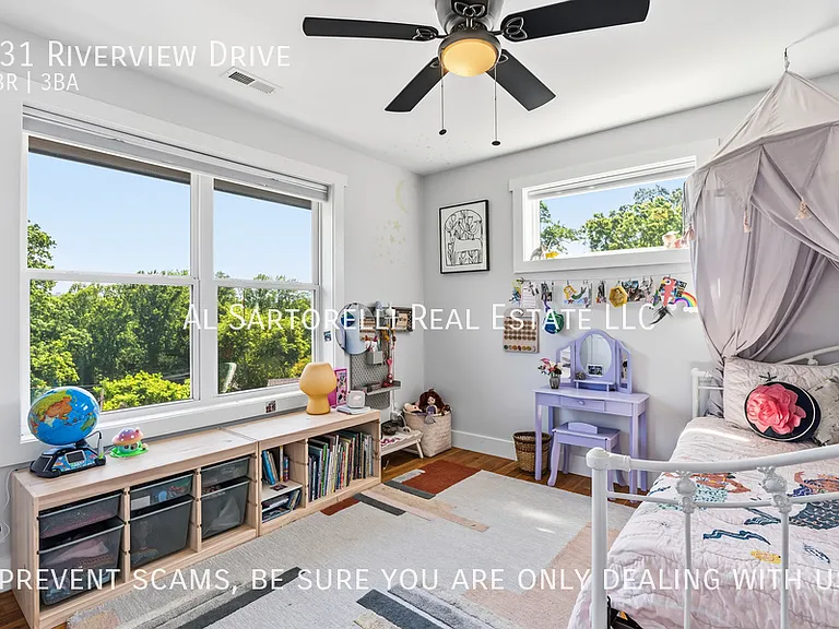 431 Riverview Dr — Photo 21