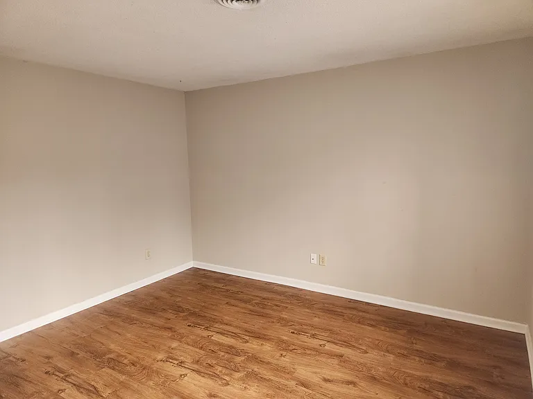 502 Millhouse Rd — Photo 9