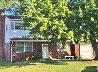 38 Southwind Dr, Hampton, VA 23669