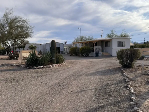 587 W Pyramid St, Quartzsite, AZ 85346