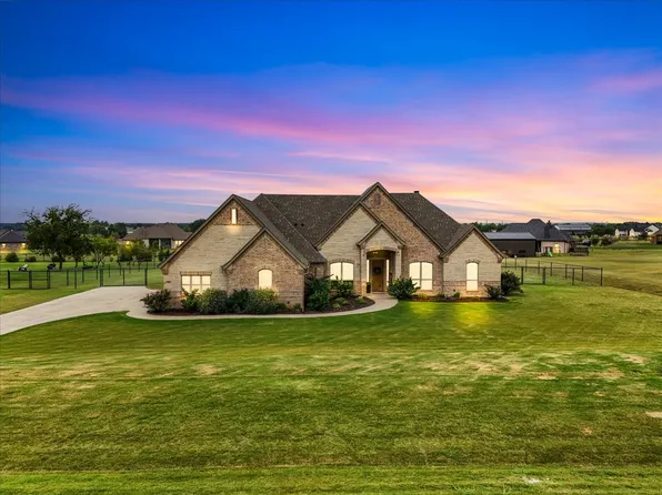 317 Palo Alto Dr, Springtown, TX 76082