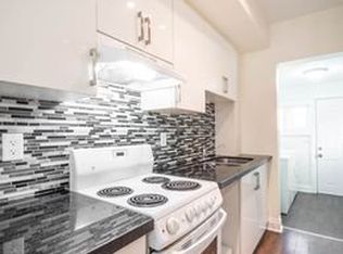 1292 Woodbine Ave #1, Toronto, ON M4C4E7