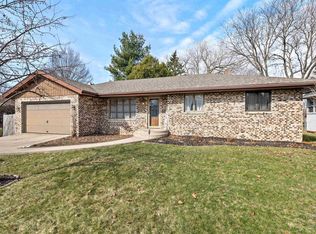 3254 Sage Dr, Rockford, IL 61114