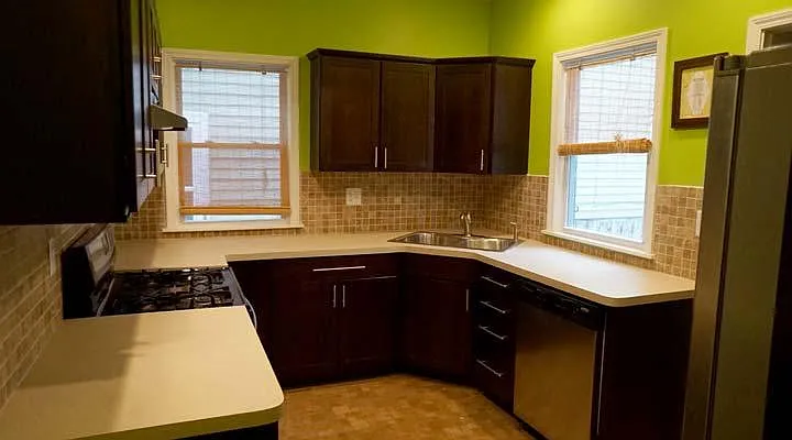 3 bed, 1700 sqft, $2,100 — Photo 2