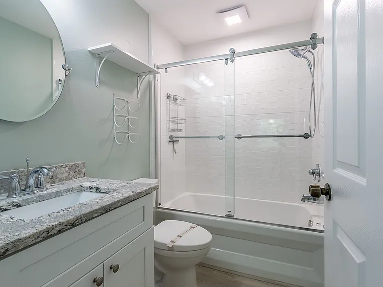 355 23rd Ave SW — Photo 31