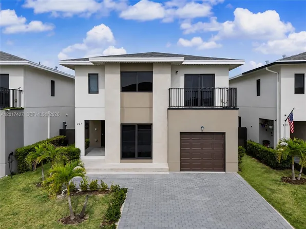227 NW 13th Pl, Florida City, FL 33034