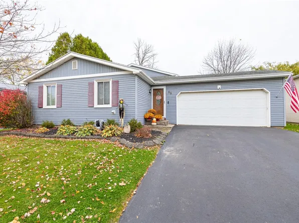 88 Woodsong Ln, Rochester, NY 14612