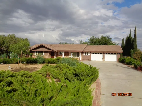 43036 42nd St W, Lancaster, CA 93536