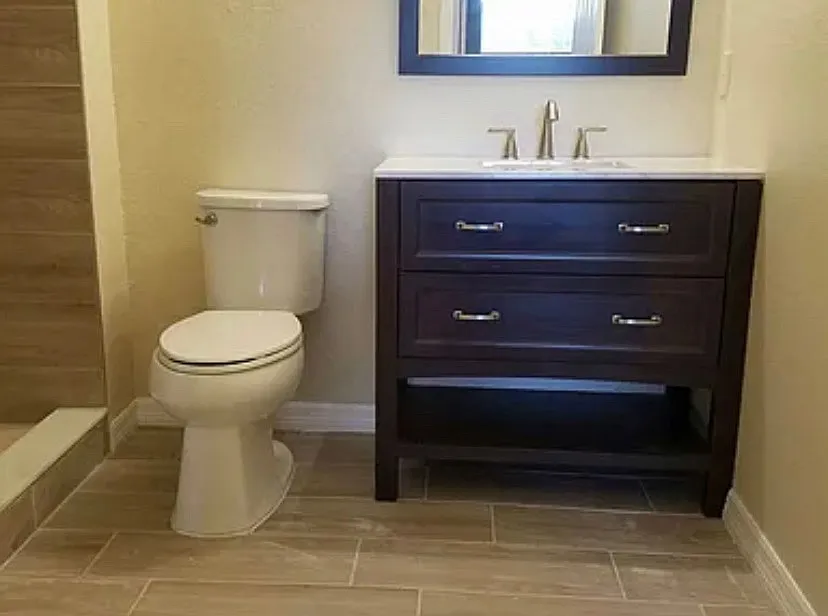 2 bed, 898 sqft, $1,650 — Photo 2