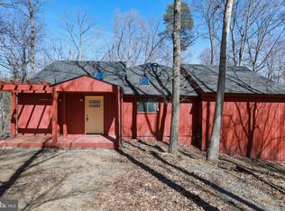 427 Black Hawk Ln, Hedgesville, WV 25427