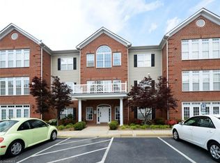 522 College Rd APT 207, Greensboro, NC 27410