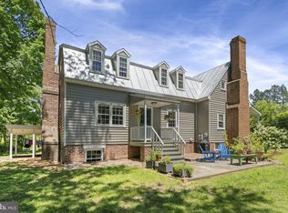 302 Greenbank Rd, Fredericksburg, VA 22406