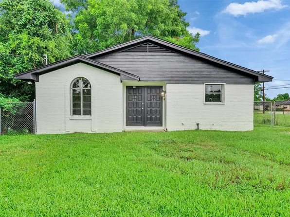 502 N Oak St, Texas City, TX 77591