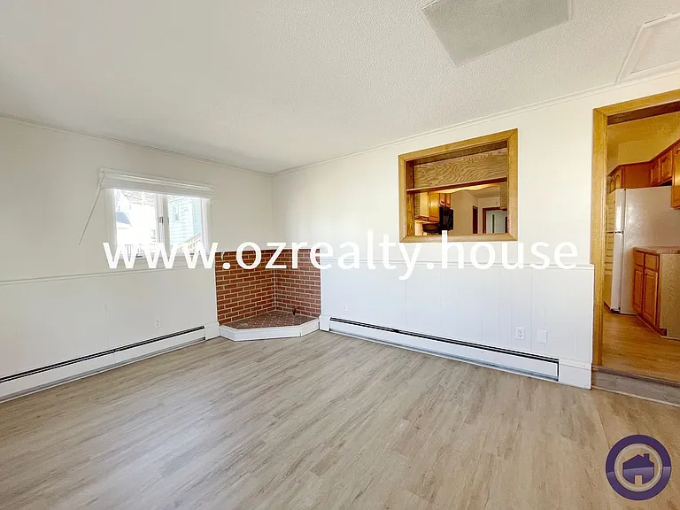 215 E Reed Ave — Photo 9