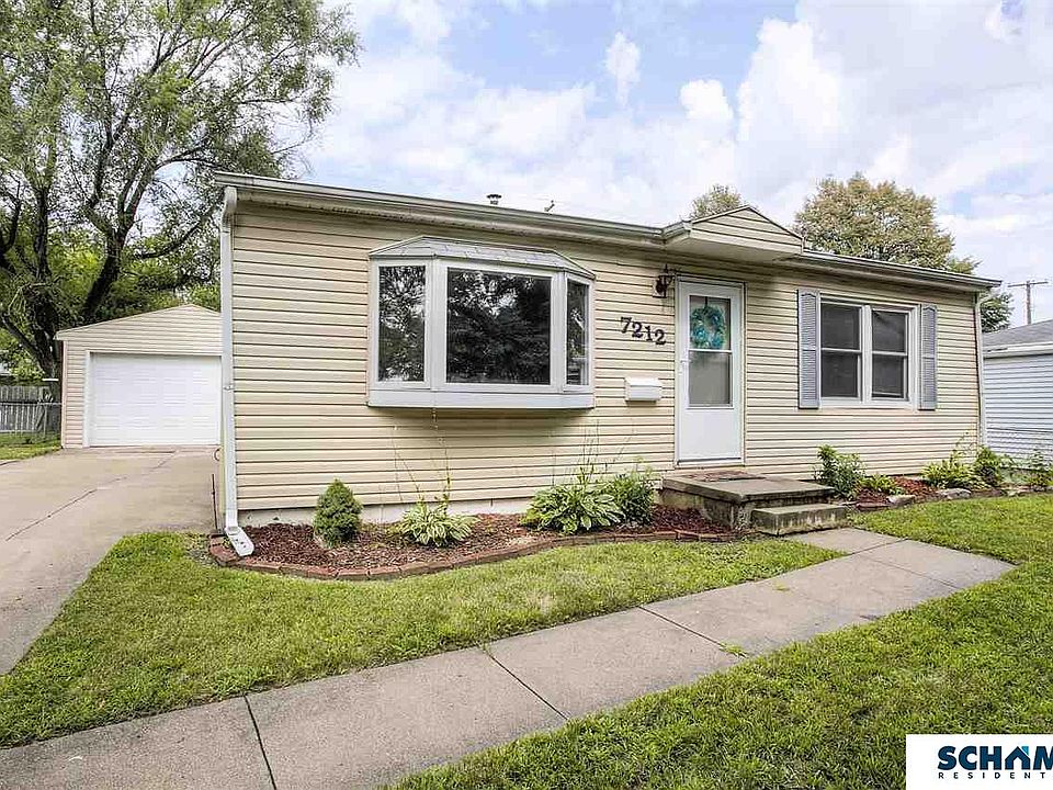 1st image of 7212 S 71st Ave