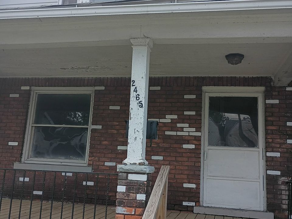1st image of 2465 Lawton Ave