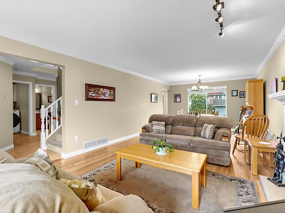 5th image of 15929 88a Ave