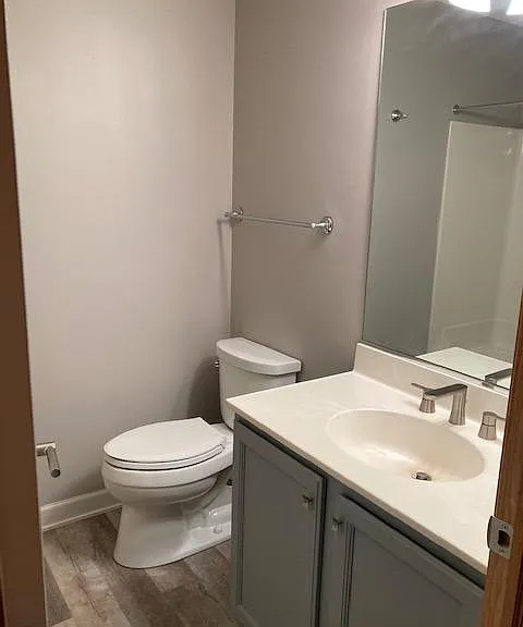 Upper -2nd Bath Tub/shower unit