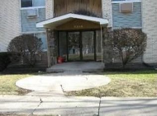 9205 Potter Rd #105, Des Plaines, IL 60016