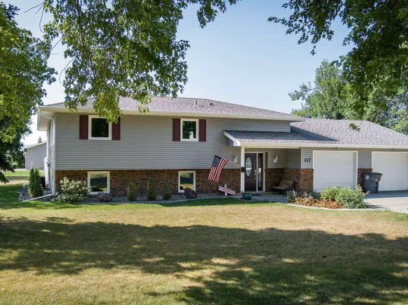 117 Vinton Ave, Stanton, ND 58571