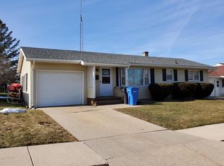 1621 28th Ave, Monroe, WI 53566