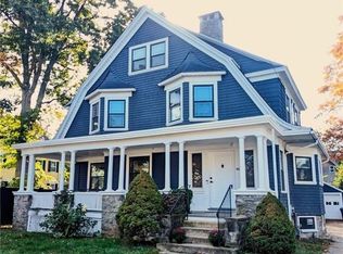 46 Circuit Dr, Cranston, RI 02905