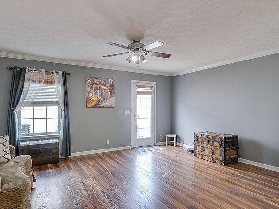 5th image of 413 Wichita Dr